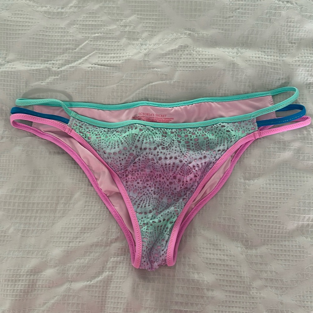 Victoria’s Secret Ombre Crochet Strappy Cheeky Bikini Bottom Medium